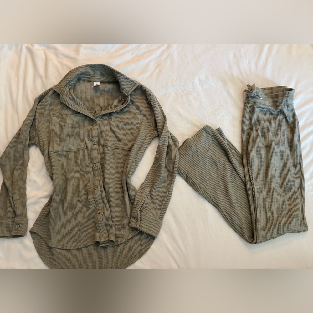 Abound Waffle Knit Lounge Set